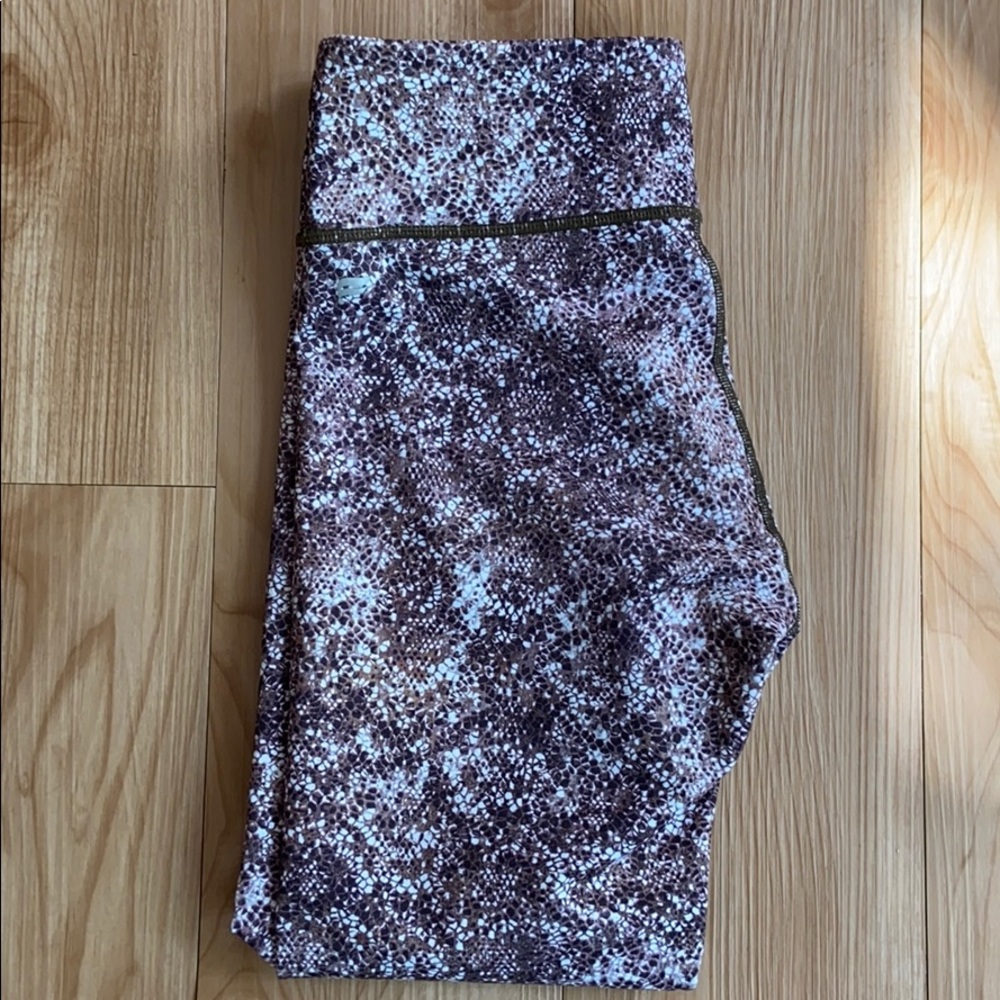 Fabletics Mid-Rise Printed PowerHold®